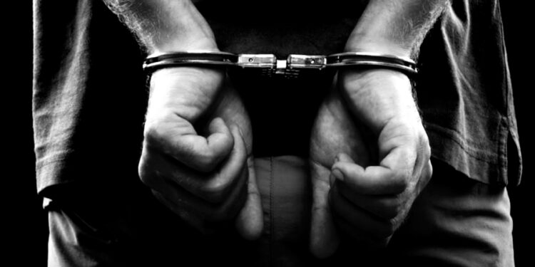 Rapaz mata a ex e o filho dela e é condenado a 33 anos de prisão