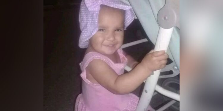 Corpo de menina de 1 ano é encontrado decapitado na estrada