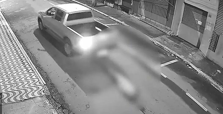 Vídeo: dono de restaurante é preso por amarrar morador de rua em carro e arrastá-lo até a morte