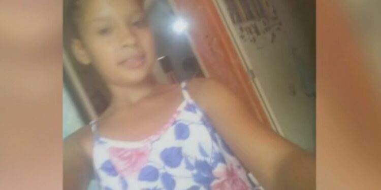 Menina de 11 anos é encontrada morta após ser estuprada pelo irmão do padastro