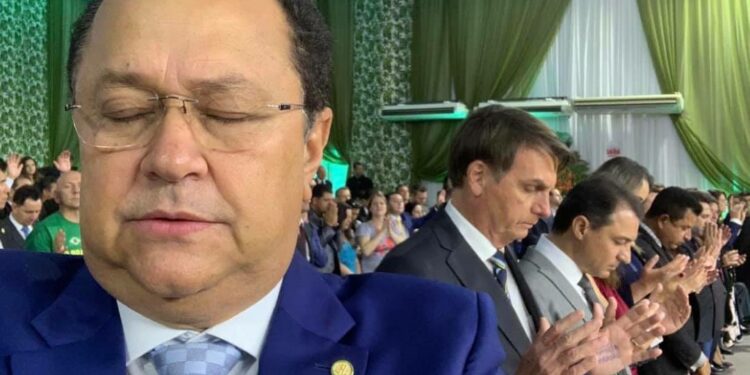 Barroso, ministro do STF, pede prisão e perda do mandato de Silas Câmara