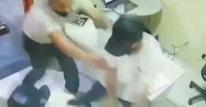 Vídeo: homem revoltado por demissão, assassina o seu ex-gerente a tiros