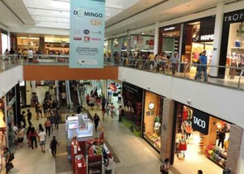 Justiça do AM destaca gravidade do avanço da pandemia e nega pedido de abertura de serviços não essenciais