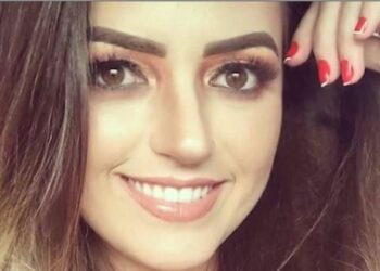 Influenciadora é presa por forjar o próprio sequestro para extorquir a mãe