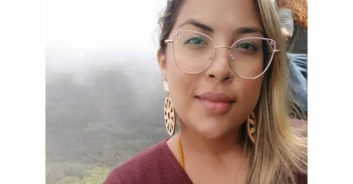 Jovem grávida é morta e tem corpo carbonizado pelo namorado