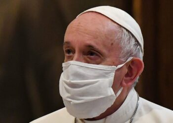 Papa Francisco dedica oração aos afetados pela covid-19 em Manaus