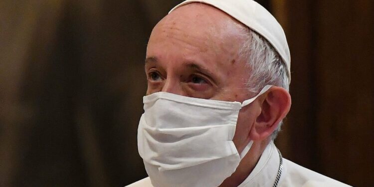 Papa Francisco dedica oração aos afetados pela covid-19 em Manaus