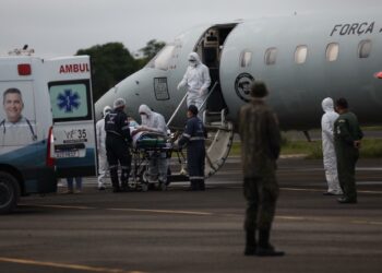 Transferência de pacientes para outros estados obedece rígidos protocolos de segurança