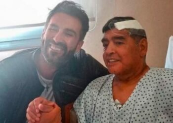 Maradona era dopado com álcool e maconha para não ver orgias em sua casa