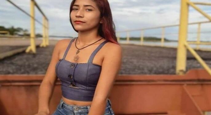 Adolescente de 15 anos tem casa invadida e é assassinada a facadas por membros de facção criminosa