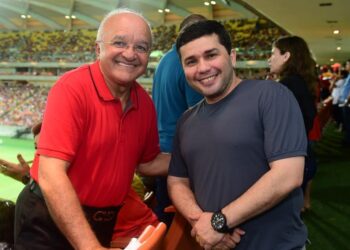 David Almeida nomeia ex-secretário de José Melo para assumir nova secretaria e gerenciar vacinação contra Covid