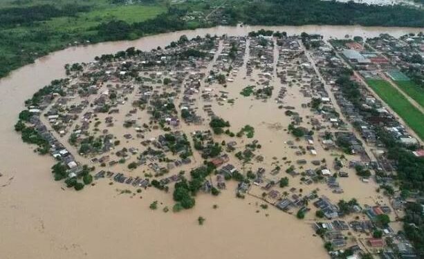 Dengue, covid-19, crise migratória e enchente causam crise no Acre