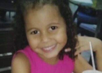 Menina de 5 anos morre baleada durante tiroteio