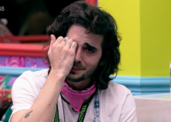 Equipe de Fiuk afirma que cantor está sofrendo abstinência de remédios para depressão e ansiedade no BBB