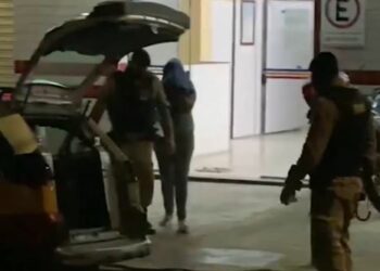 Mãe é presa em flagrante após atear fogo no próprio filho