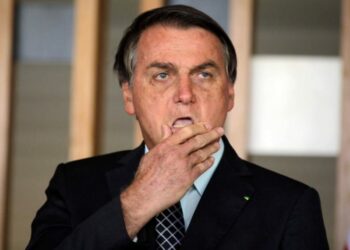 Policiais chamam Bolsonaro de traidor e ameaçam organizar protestos por todo o país