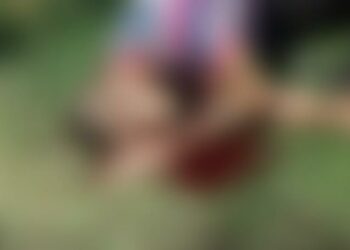 Imagens fortes! Adolescentes são torturadas e depois mortas a tiros após cavarem a própria cova