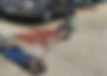 ‘Justiceiro’ vê adolescente sendo assaltado e atira em bandidos em Manaus