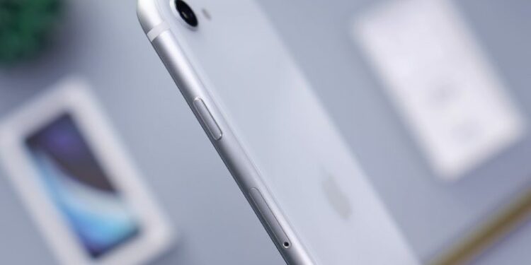 Procuradores da República ganham iPhone SE (2020) e chamam aparelho de “esmola”