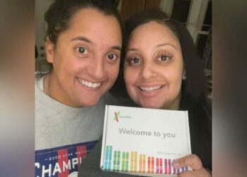 Amigas de trabalho descobrem que são irmãs separadas há mais de 30 anos