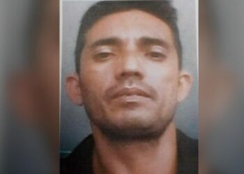 Polícia pede ajuda para encontrar homem que atropelou e matou mulher grávida em Manaus