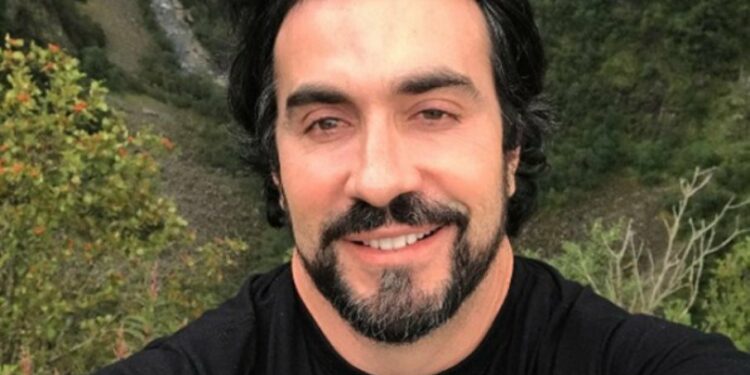 Padre Fábio de Melo traz revelações sobre vício durante missa de páscoa: ‘Fui escravo dessa porcaria’