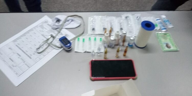 Falso enfermeiro é preso dentro de hospital na zona Leste de Manaus