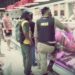 Policial faz compras para ajudar vendedor de picolé que levou ‘golpe’: ‘só tinha um saco de arroz’