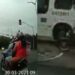 Casal escapa por um triz de ser atropelado por ônibus em alta velocidade em Manaus; assista o vídeo