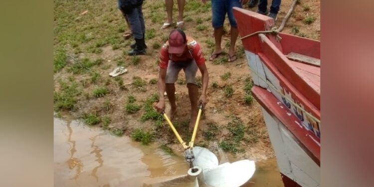 Mulher é assassinada e corpo é amarrado em hélice de barco no interior do Amazonas