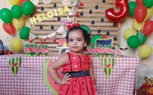 Com Covid-19, menina de 3 anos morre após sofrer oito paradas cardiorrespiratórias