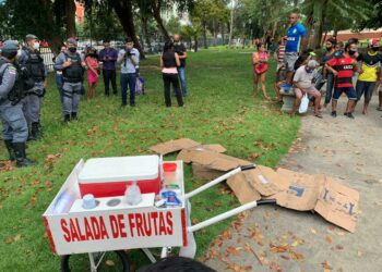 Ambulante é assassinado com 17 facadas no Centro de Manaus