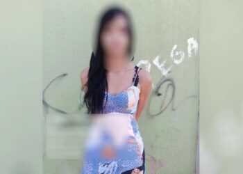 Travesti é presa suspeita de furtar arma de PM após programa