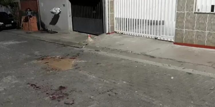 Irmãos são assassinados por policial aposentado após briga por causa de som alto