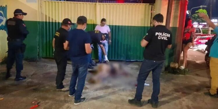 Travesti é morta com seis tiros em ponto de prostituição
