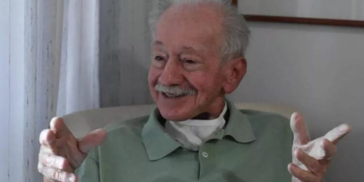 Corpo de idoso que morreu de Covid-19 é trocado em hospital e enterrado por outra família