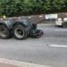 Irmãos escapam da morte durante grave acidente de moto na Avenida das Torres