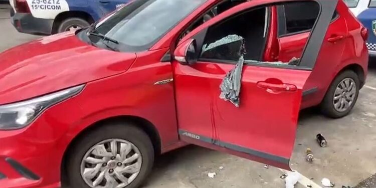 Em Manaus, gerente de posto de gasolina é atacado por assaltantes e foge para não ser feito de refém