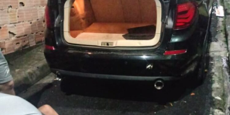 Motorista de aplicativo é mantido no porta-malas durante série de arrastões em Manaus