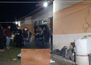 Jovem é morto com quatro tiros e 13 facadas no Viver Melhor 2