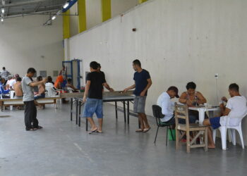 Pessoas em situação de rua começam a ser vacinadas  em Manaus, nesta quinta-feira (27)