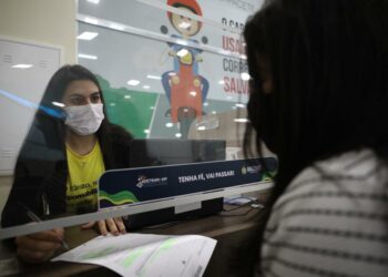 Detran-AM realiza segundo mutirão de renovação de CNH para pessoas agendadas