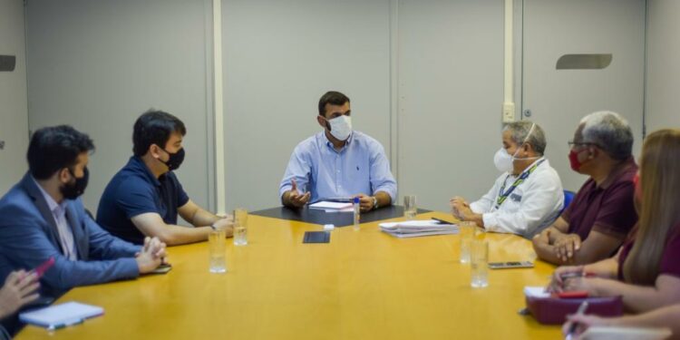 Caprichoso e Garantido se reúnem com Amazonastur para alinhamento de ações