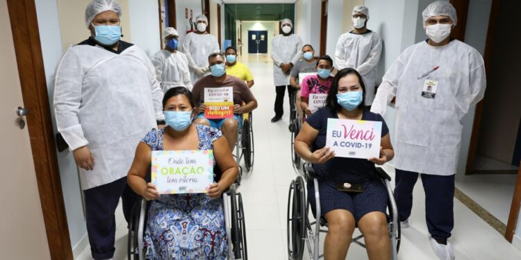 VITÓRIA: Hospital de Combate à Covid-19 Nilton Lins alcança cerca de 450 altas médicas
