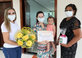 Maior doadora de leite recebe homenagem durante Rota da Gratidão