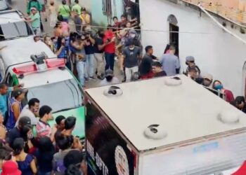 Homem é executado com 9 tiros na frente do filho pequeno na Compensa