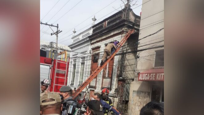 Incêndio atinge abrigo de venezuelanos no Centro de Manaus