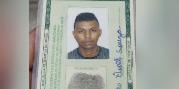Em Manaus, estudante morre engasgado com pedaço de linguiça na frente da família