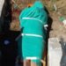 Mulher é encontrada nua e com a cabeça esmagada em cemitério