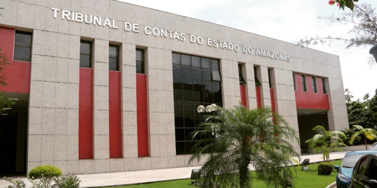 Com salário de R$ 8,3 mil, TCE-AM abrirá inscrições para concurso público na sexta-feira (21/5)